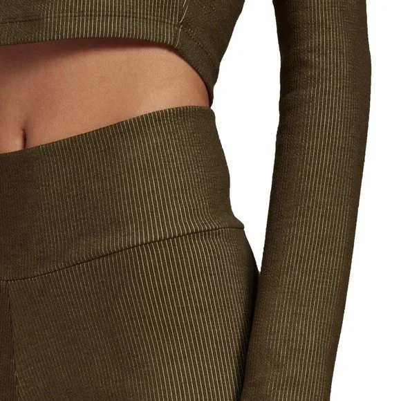 NWT adidas Originals Women's Outdoor Utility Short Leggings - Picture 6 of 8